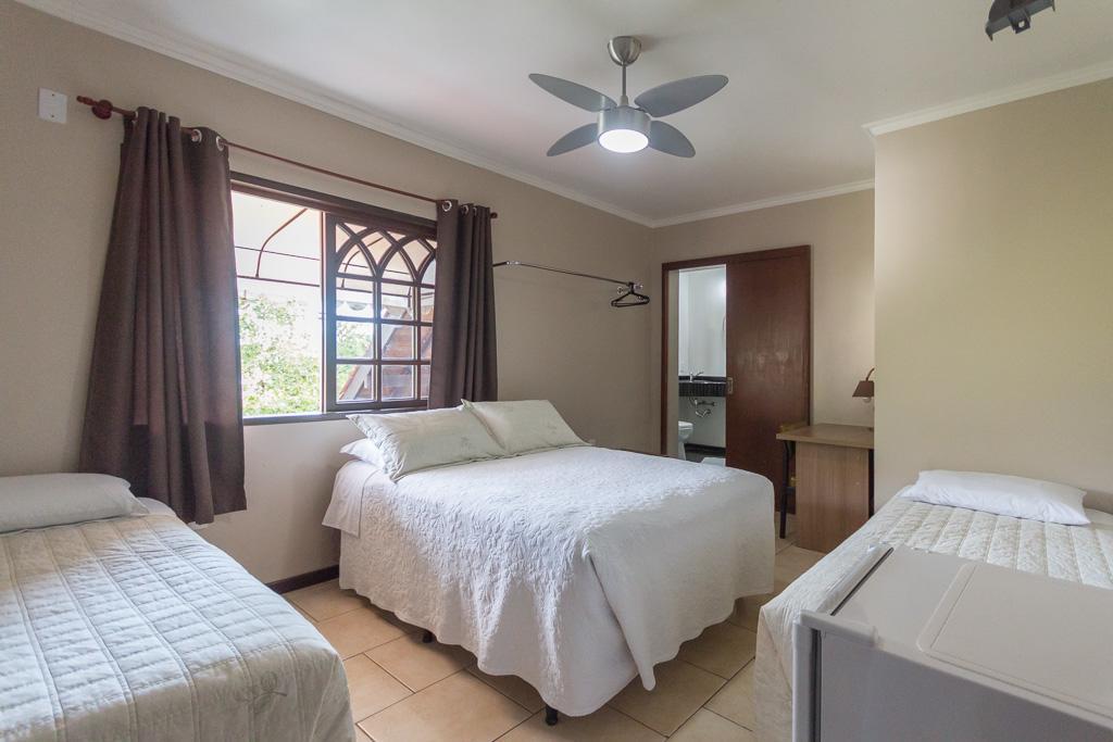 Pousada Casa Da Pedra Blumenau Esterno foto