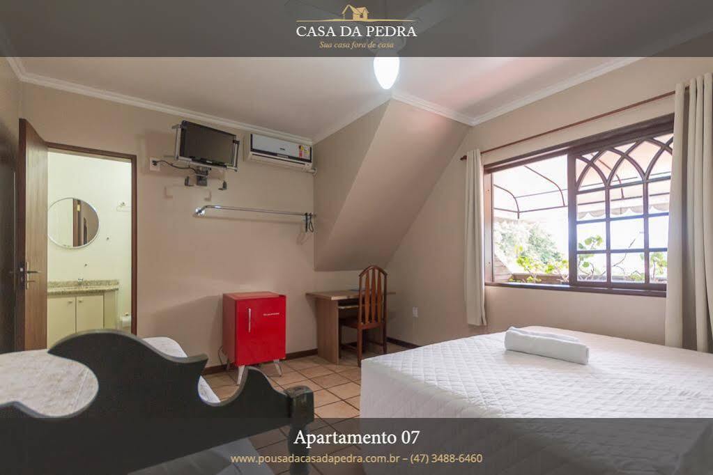 Pousada Casa Da Pedra Blumenau Esterno foto
