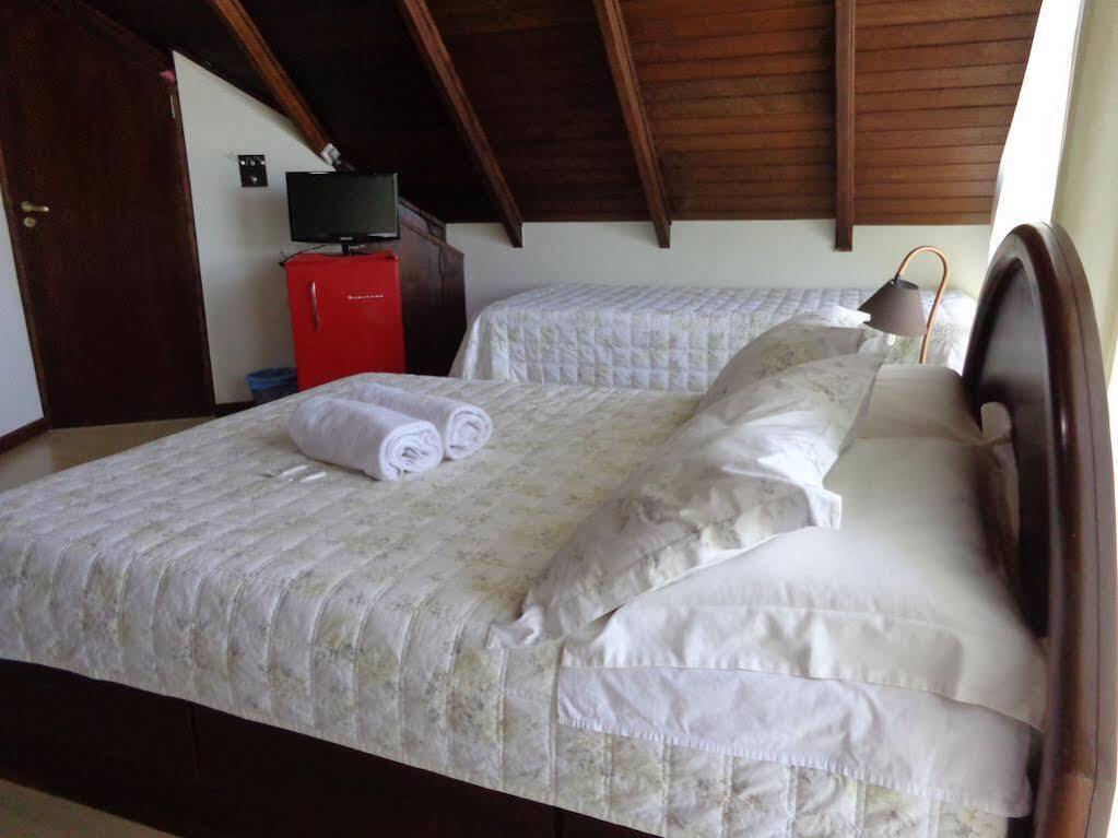 Pousada Casa Da Pedra Blumenau Esterno foto