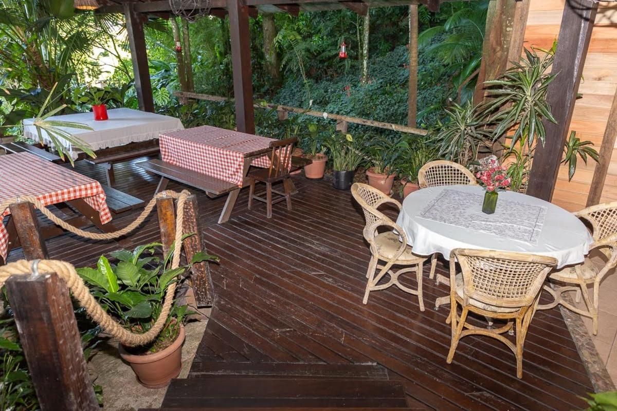 Pousada Casa Da Pedra Blumenau Esterno foto